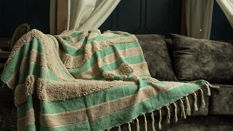 نگهداری و مراقبت از شال مبل